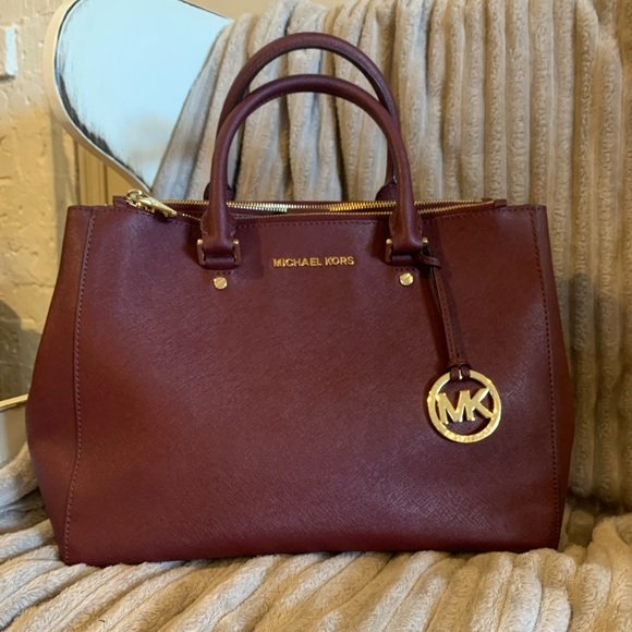 Michael Kors Sutton Satchel - Picture 1 of 14